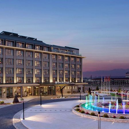 Doubletree By Hilton Skopje Hotel Exterior photo